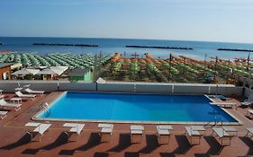 Hotel Embassy